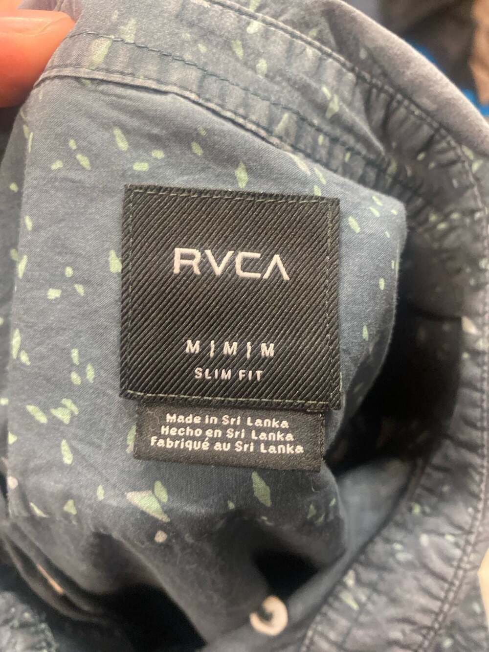 RVCA Men's Slim Fit Short Sleeve Button-Up Shirt in Blue with White Speckled Pri - Picture 2 of 3